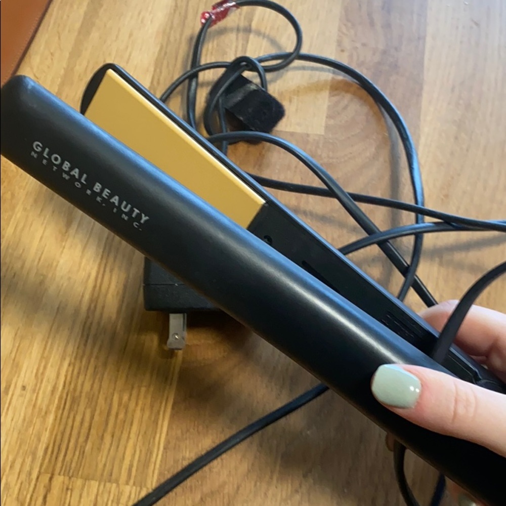 Global Beauty Chi Hair Straightener